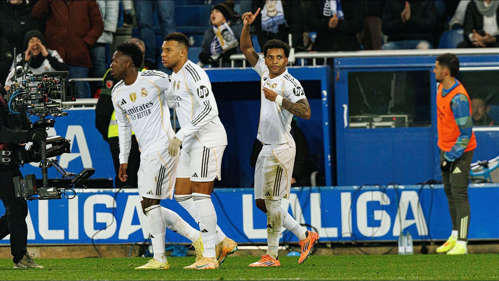 Late drama as Real Madrid, Sevilla and Celta shine in La Liga action