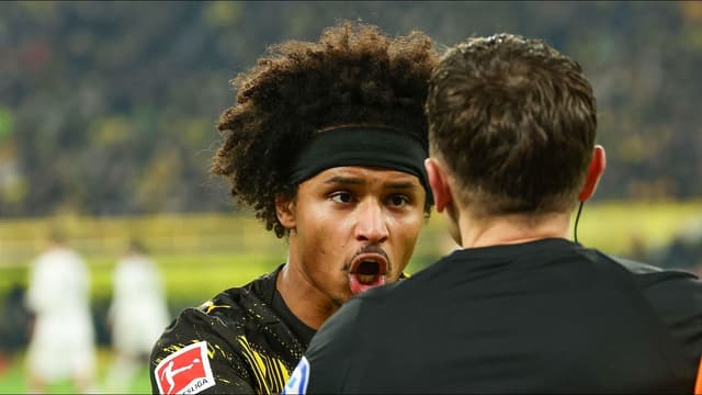 dortmund-fine-karim-adeyemi-after-angry-touchline-reaction-in-gladbach-win-2