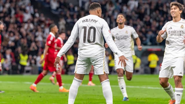 la-liga-real-madrid-punish-10-man-sevilla-to-narrow-gap-to-barcelona