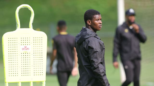 going-to-chicago-is-a-blessing-doctor-khumalo-backs-mbekezeli-mbokazis-us-move-1