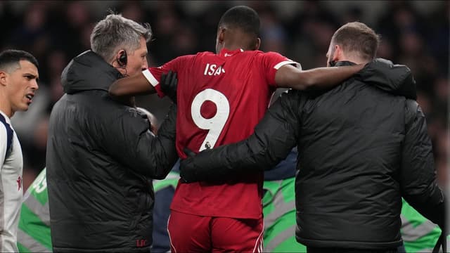 alexander-isak-injury-setback-deepens-as-liverpool-confirm-successful-surgery-2