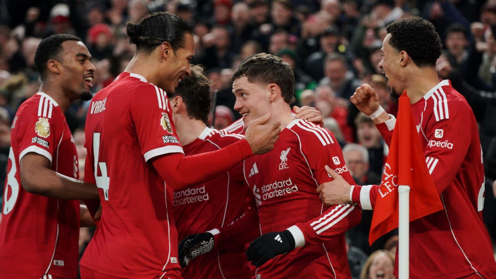 Premier League wrap: Liverpool and Arsenal grind out wins as Villa down Chelsea