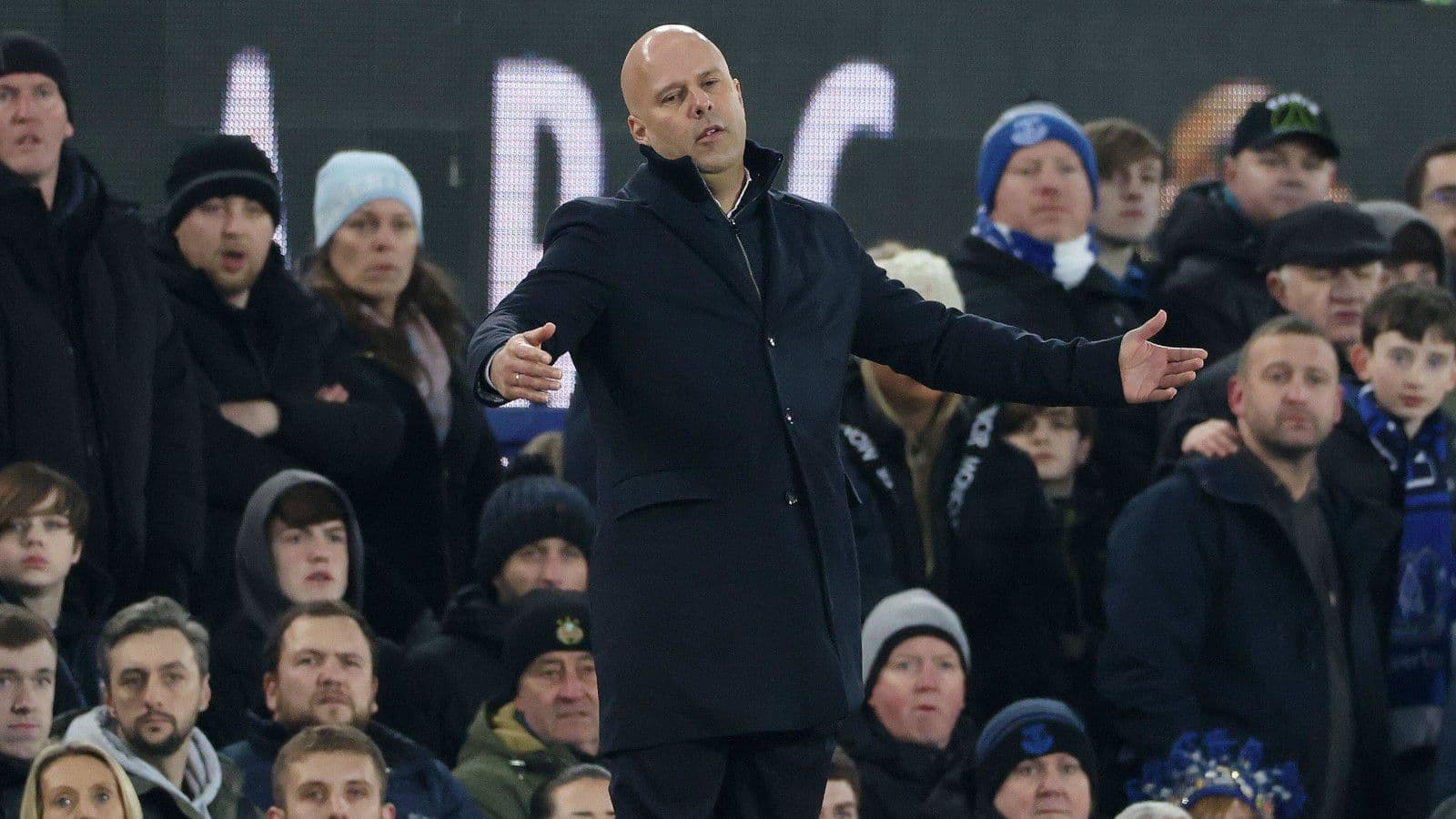 Arne Slot underwhelmed by Reds performance against nine-man Spurs