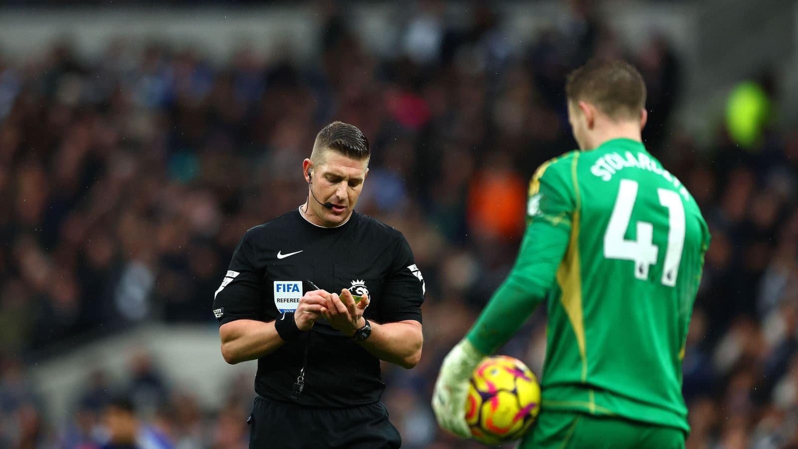 Goalkeepers to be punished with corner for holding ball more than eight seconds