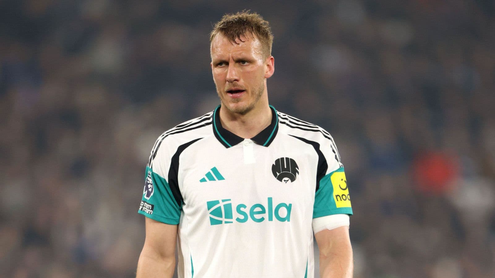 Dan Burn: Newcastle 'full of confidence' ahead of Carabao Cup final