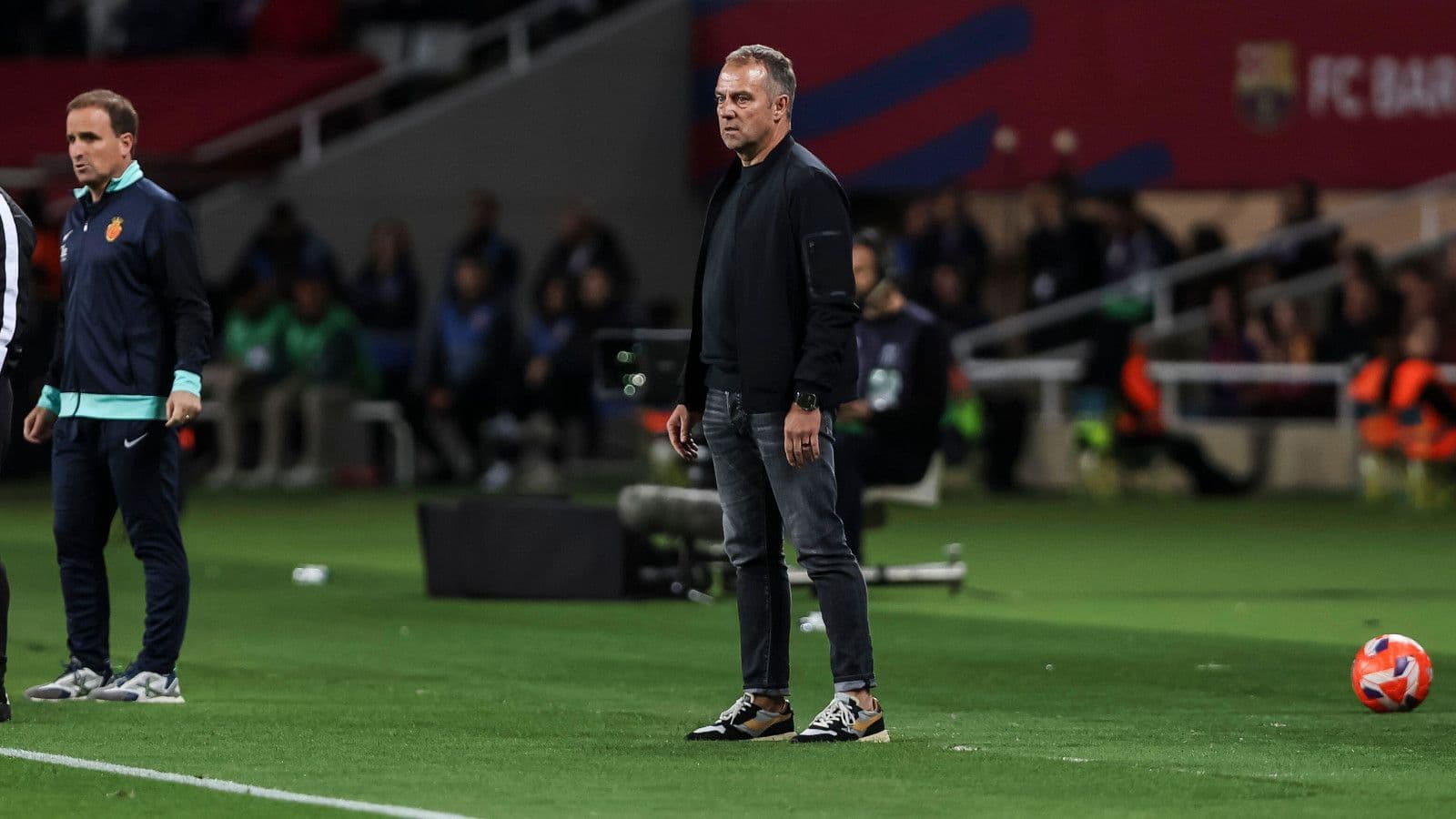 Barcelona content with narrow Mallorca victory despite record 40 shots, says Hansi Flick