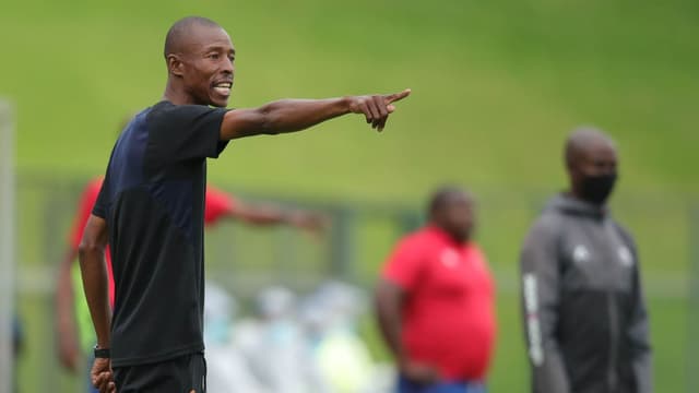 phuti-mohafe-reflects-on-costly-errors-in-heavy-mamelodi-sundowns-defeat-2