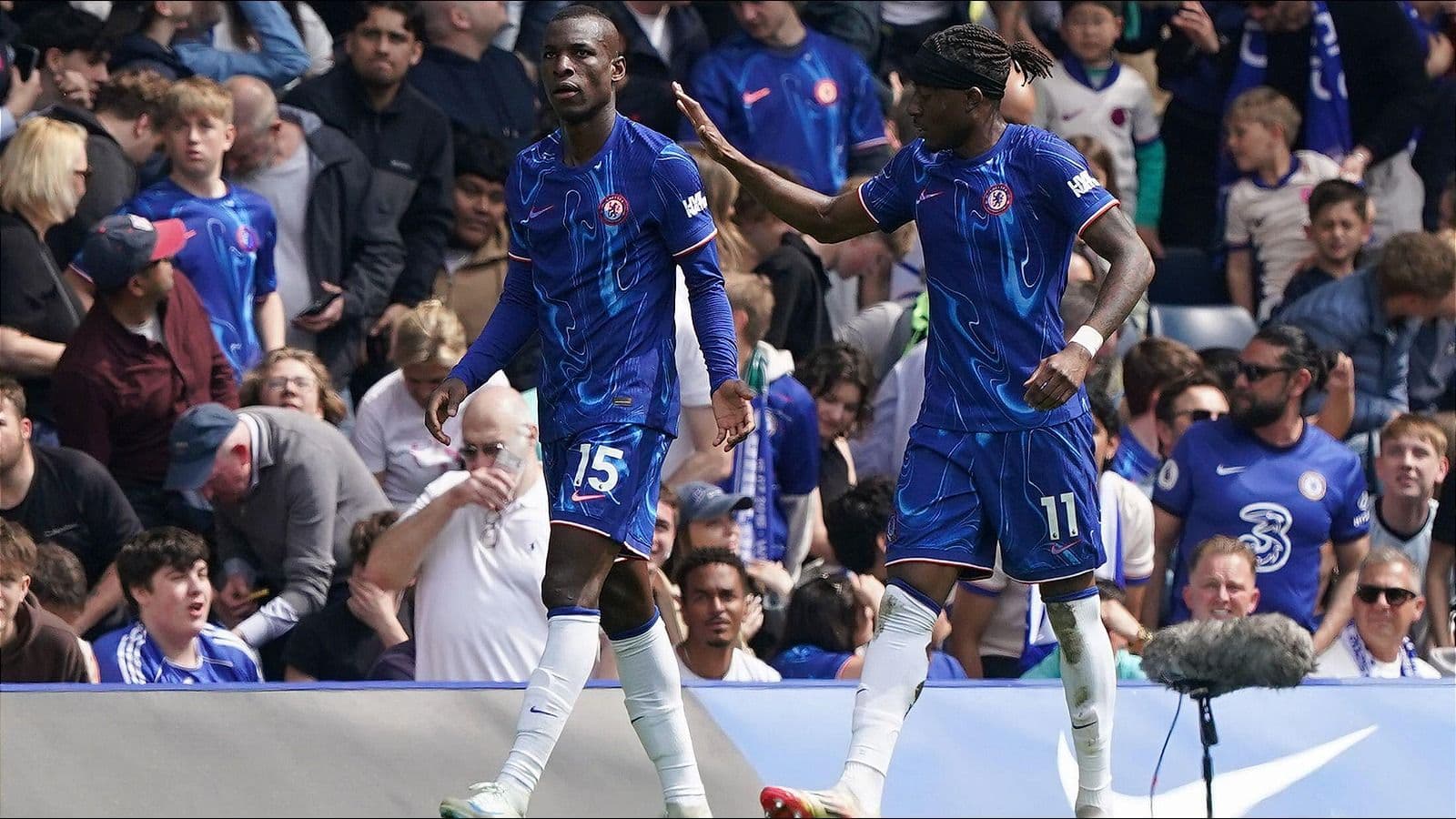 Nicolas Jackson's rocket fires Chelsea to crucial victory over Everton