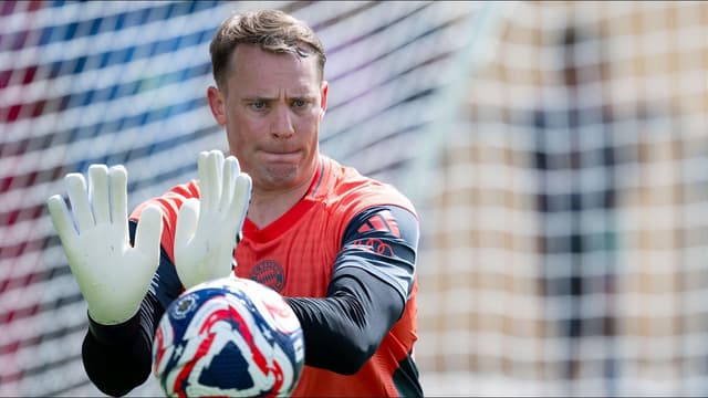 manuel-neuer-wont-rush-into-a-decision-over-bayern-munich-future