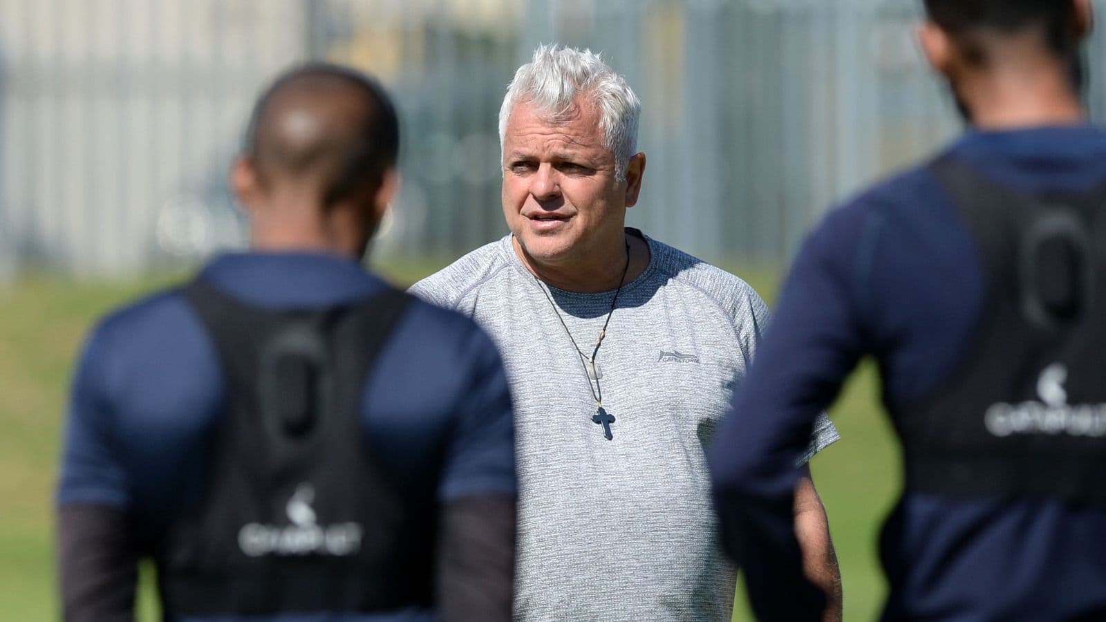 John Comitis opens up on Khanyisa Mayo’s loan move to Kaizer Chiefs and missed opportunity