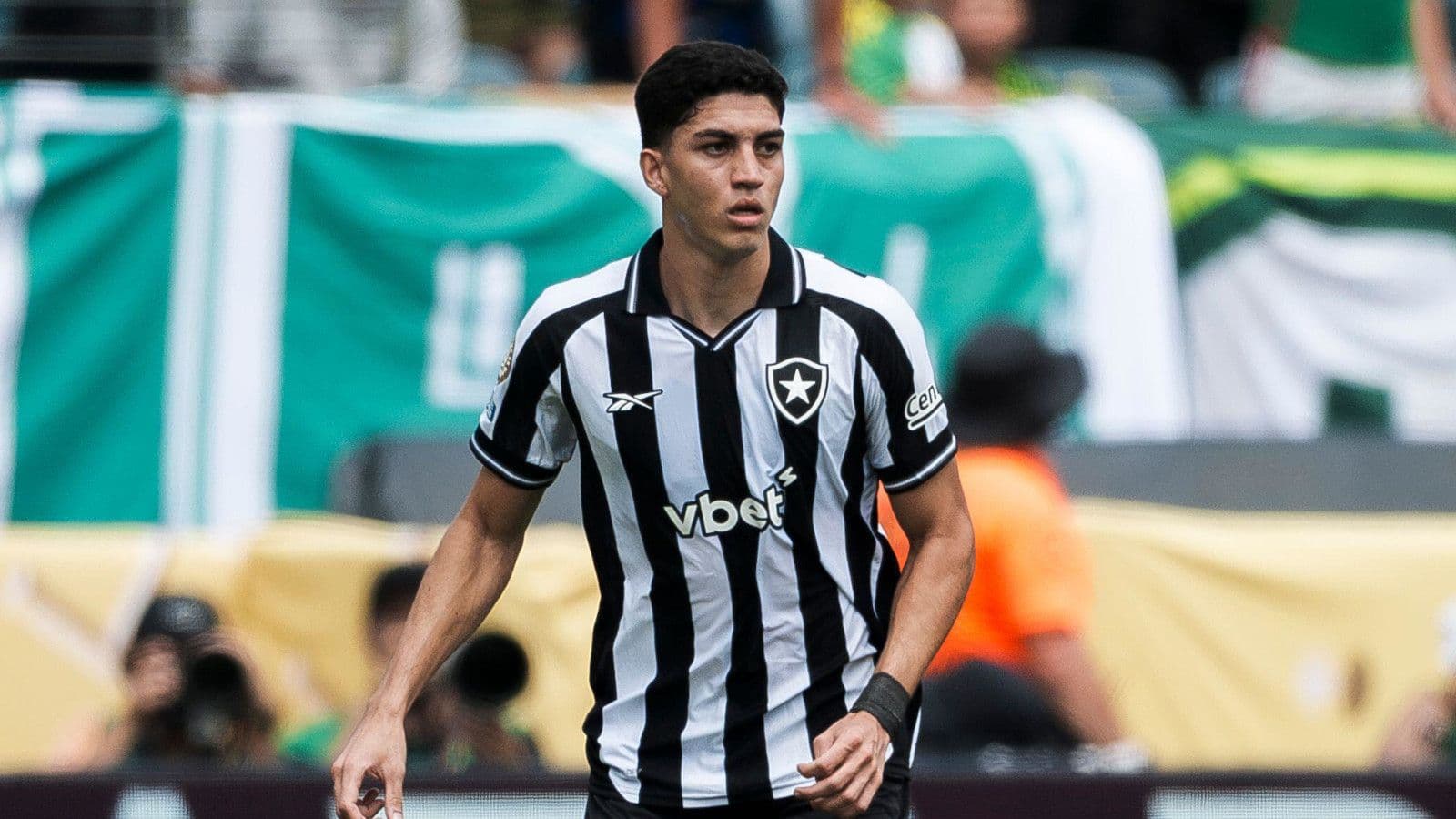 Nottingham Forest secure signature of rising Brazilian star Jair Cunha