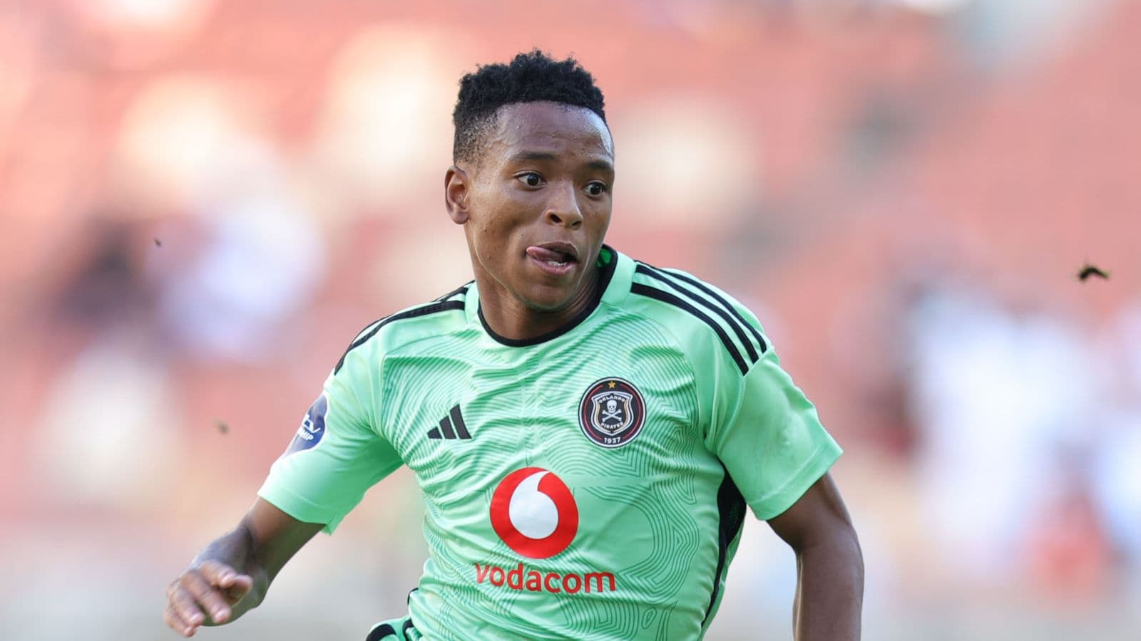 Jose Riveiro backs Relebohile Mofokeng to bounce back amid criticism and setbacks