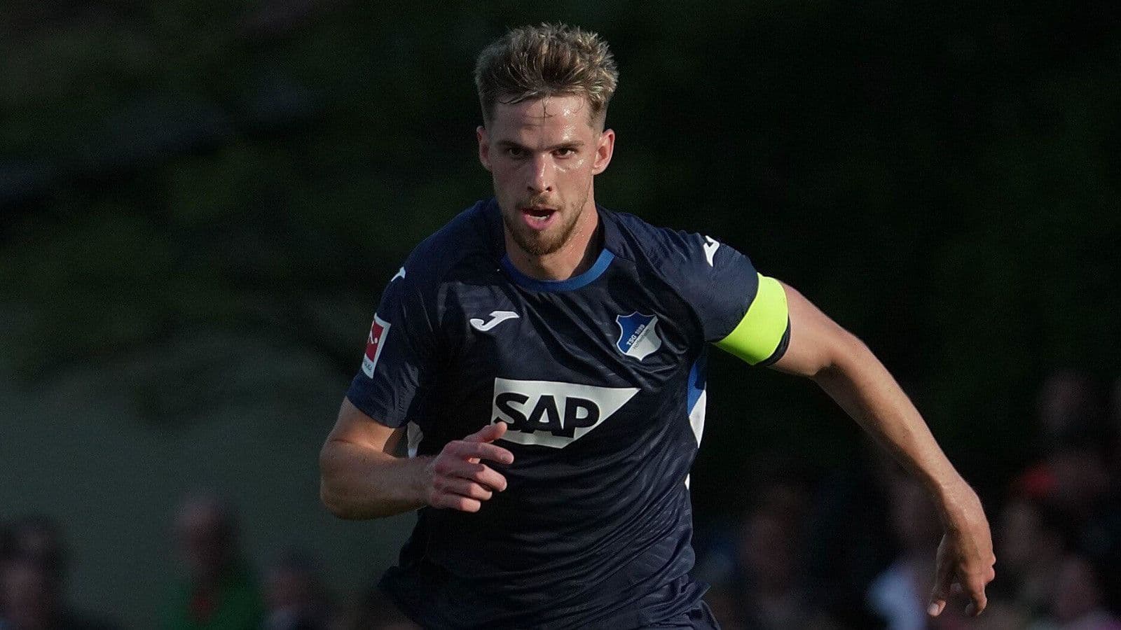Leeds United secure signing of Hoffenheim midfielder Anton Stach