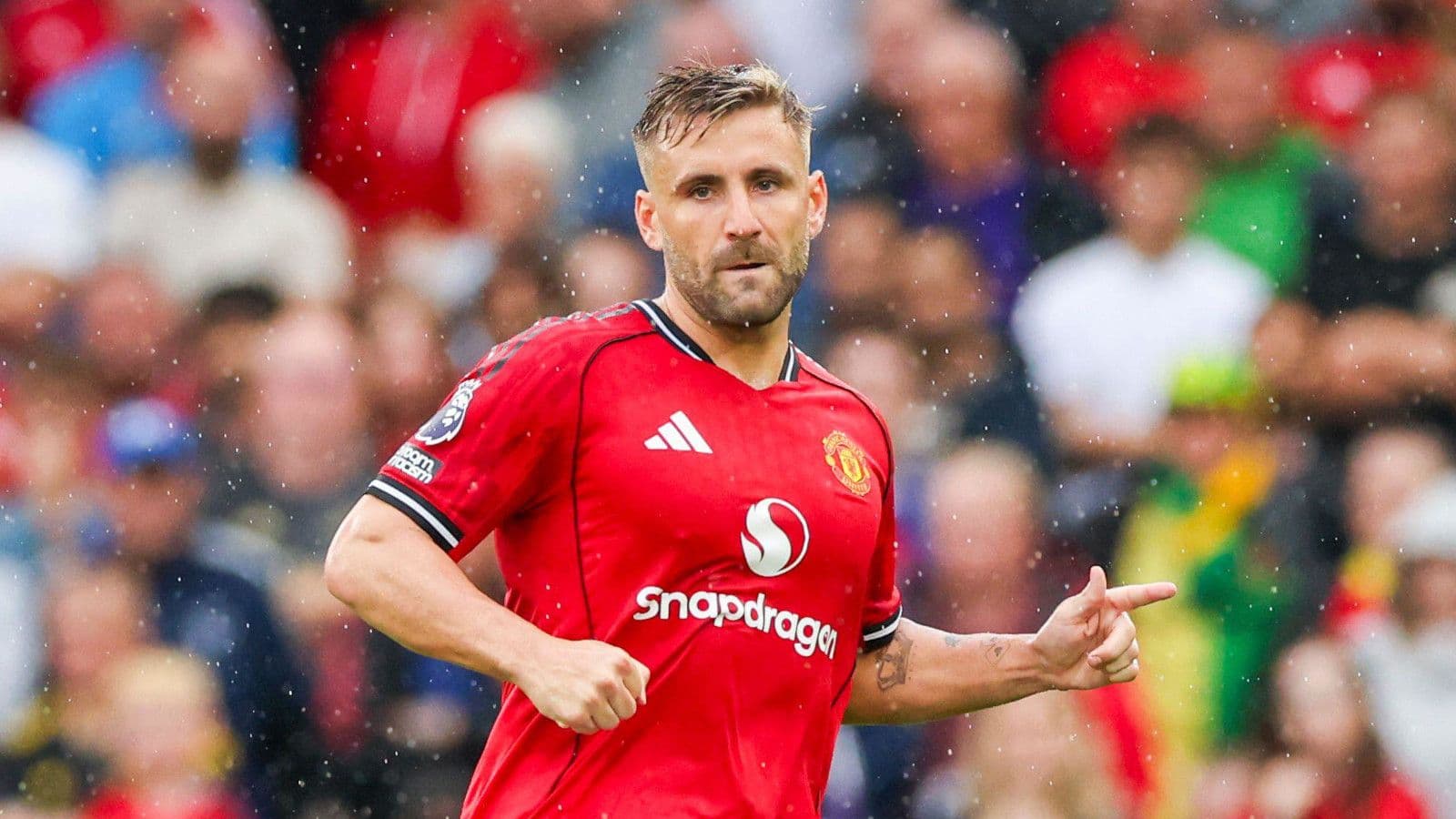 Luke Shaw praises Man Utd's 'incredible' away support