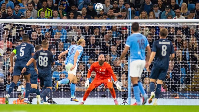 champions-league-man-city-punish-ten-man-napoli-at-the-etihad