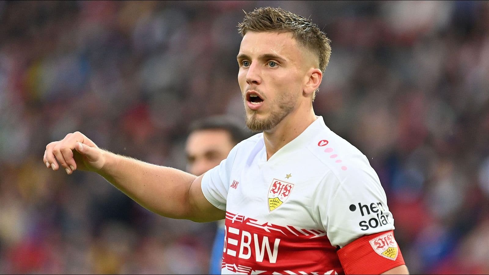 VfB Stuttgart face transfer fight to keep striker Ermedin Demirovic