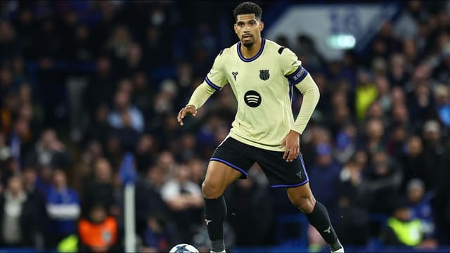 ronald-araujo-leads-barcelona-back-to-training-ahead-of-espanyol-clash