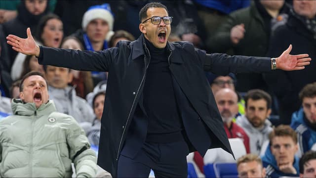 liam-rosenior-chelsea-still-in-this-tie-after-arsenal-carabao-cup-loss-2