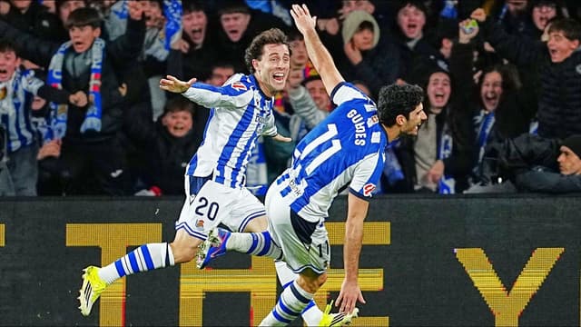 barcelona-crash-atletico-win-and-celta-cruise-as-valencia-find-late-victory-3