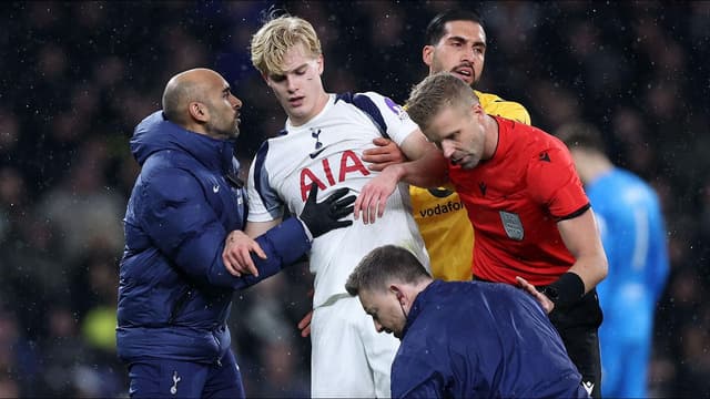 report-tottenham-lose-lucas-bergvall-for-months-as-thomas-frank-confirms-ankle-injury