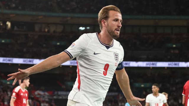 englands-harry-kane-marks-record-equalling-appearance-with-nations-league-brace