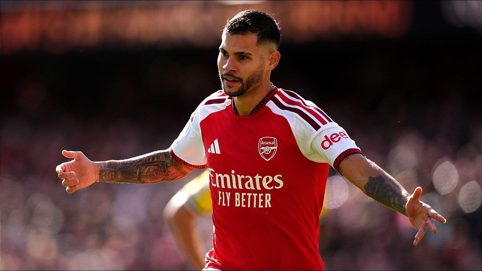 Arsenal show resilience to secure comeback win over Leeds