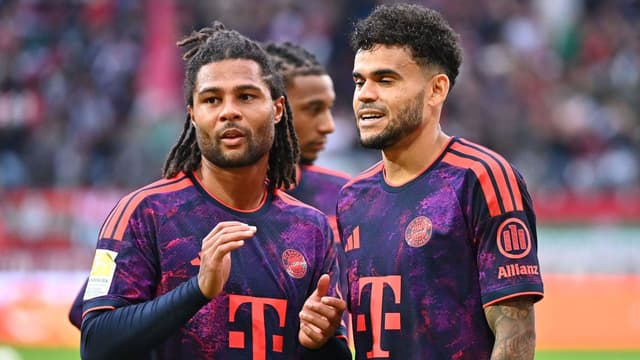 bundesliga-bayern-munich-rescue-a-draw-against-plucky-augsburg-1