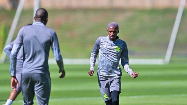 mamelodi-sundowns-head-coach-miguel-cardoso-happy-to-give-outcast-monnapule-saleng-a-second-chance-1