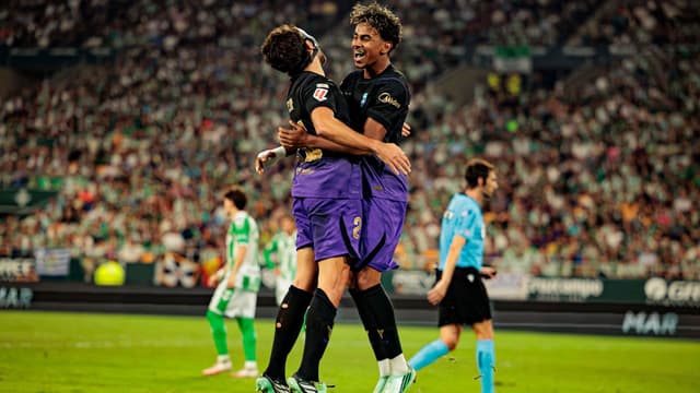 barca-survive-chaotic-clash-against-betis-to-stay-perfect-in-la-liga