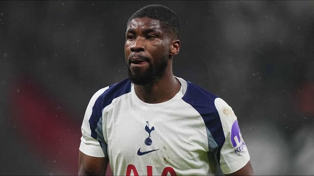 tottenham-confirm-injuries-to-kevin-danso-micky-van-de-ven-and-djed-spence