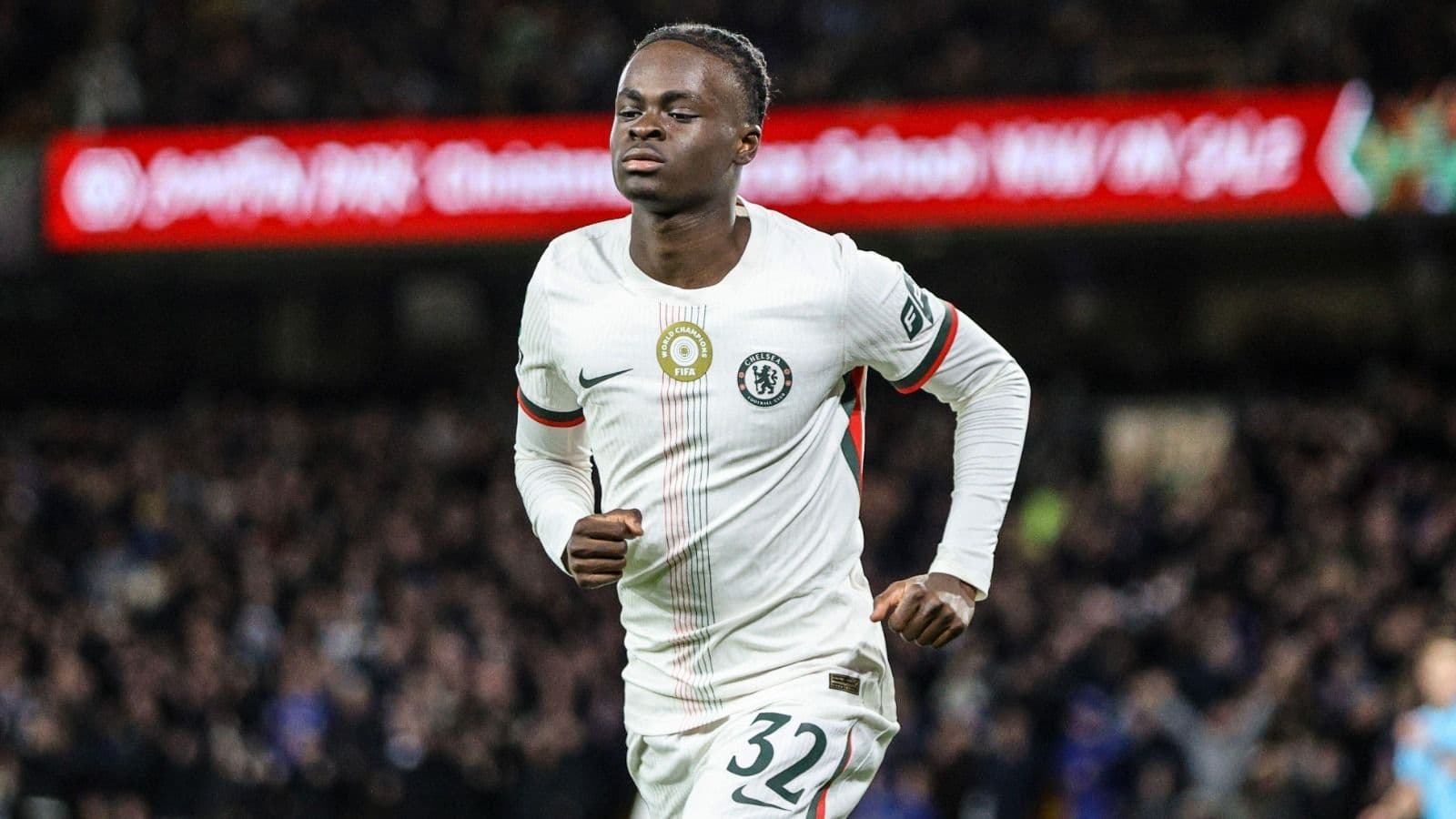 Everton sign Tyrique George late as Moyes seals deadline loan from Chelsea