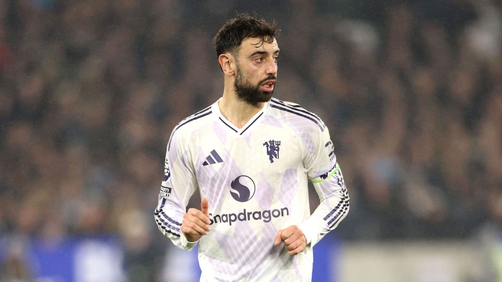 Bruno Fernandes downplays his impact at Man Utd amid uncertain future