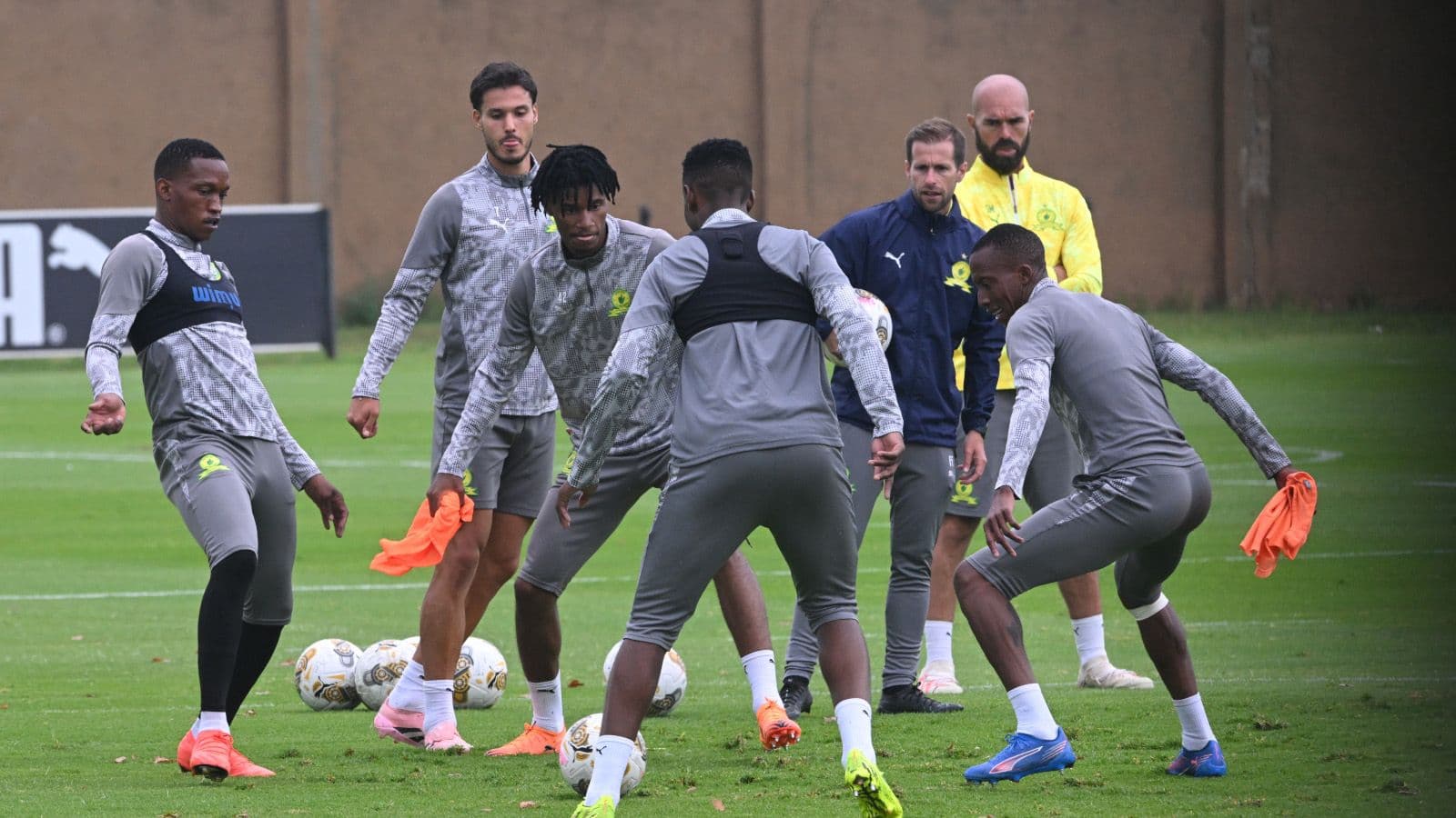 Mamelodi Sundowns gear up to face Rulani Mokwena's MC Alger in pivotal Champions League clash