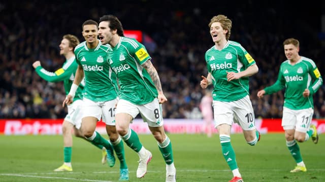 newcastle-capitalise-on-red-card-chaos-to-dump-aston-villa-out-of-fa-cup-2