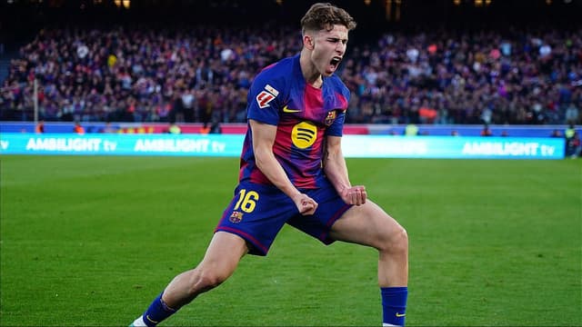 hansi-flick-delighted-as-barcelona-storm-back-against-levante-to-top-la-liga-2