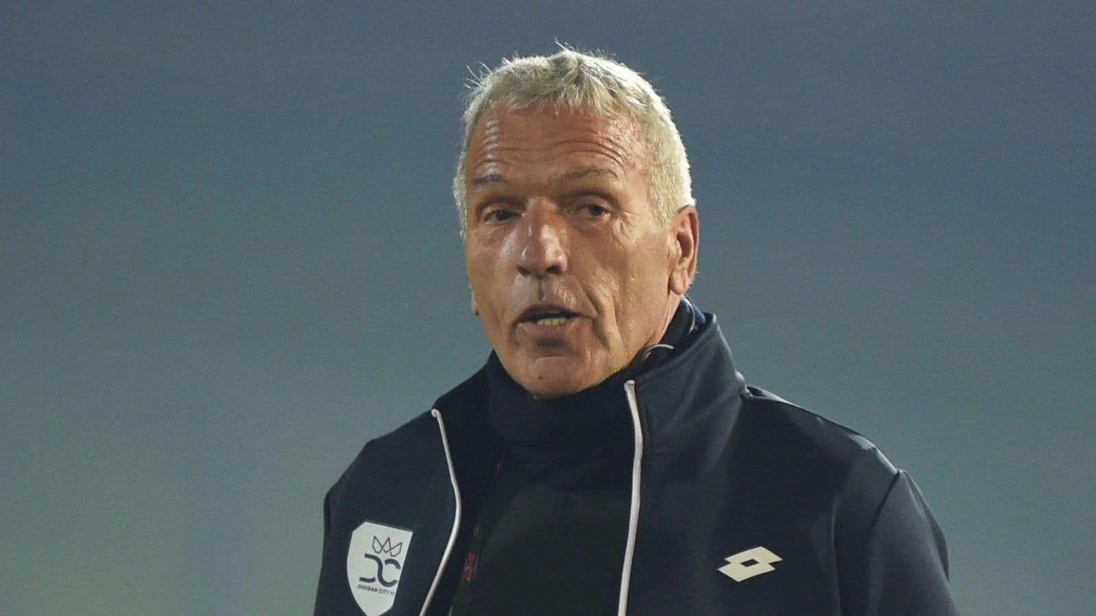 Ernst Middendorp questions Orlando Pirates' coach's leadership after Soweto Derby outburst