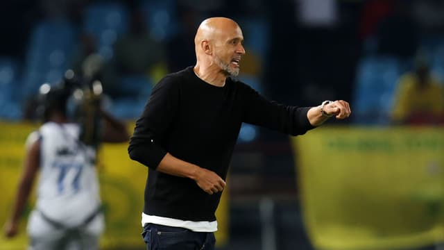 miguel-cardoso-praises-professionalism-of-sundowns-players-during-difficult-golden-arrows-win-2
