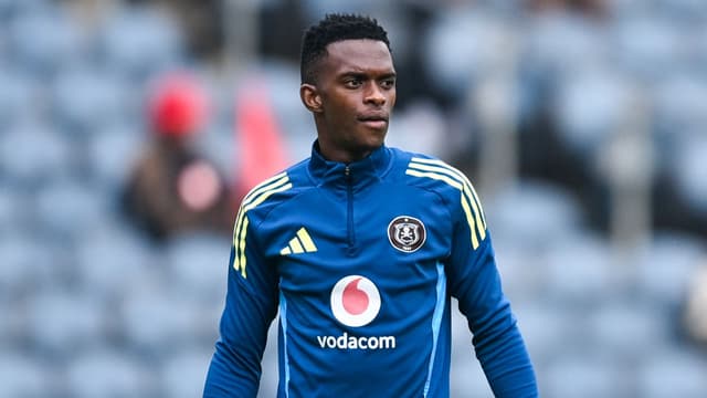 innocent-maela-identifies-what-nkosikhona-ndaba-must-improve-at-orlando-pirates-3