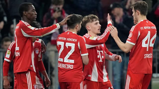 bayern-munich-crush-10-man-borussia-monchengladbach-despite-harry-kane-absence