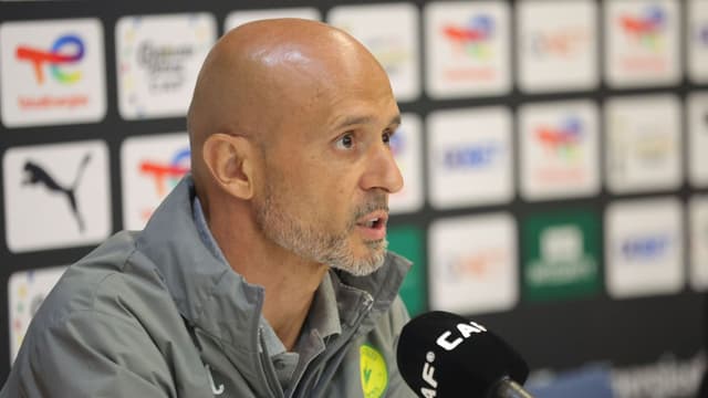 miguel-cardoso-cautions-against-misstep-after-sundowns-statement-win-in-premiership-title-chase-2