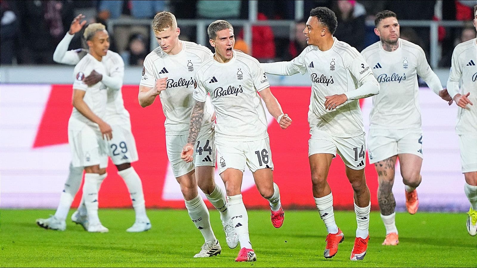 Vitor Pereira praises Forest's grit after penalty drama in Denmark