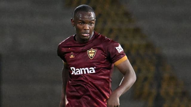 stellenbosch-hope-to-hang-on-to-sundowns-loanee-asekho-tiwani-1