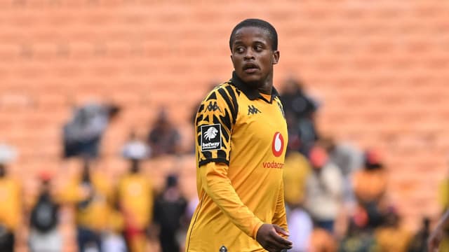 cedric-kaze-lauds-wandile-duba-after-goalscoring-cameo-against-magesi-3