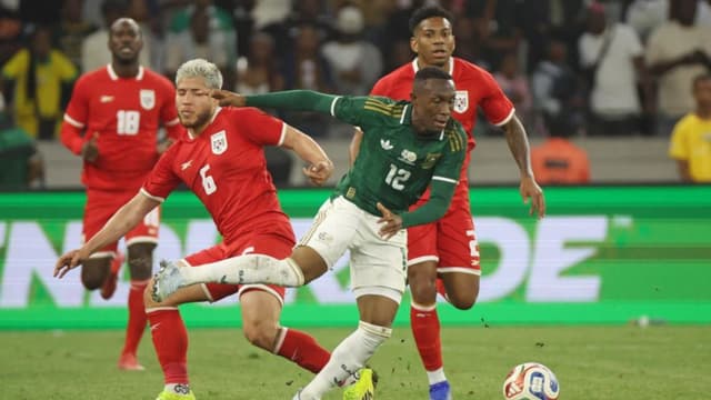 mbekezeli-mbokazi-scores-stunner-but-bafana-bafana-go-down-to-panama-in-cape-town-2