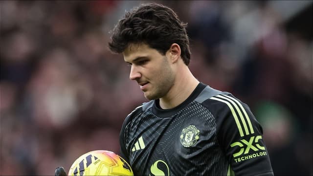 senne-lammens-man-utd-first-team-rise-and-signing-explained