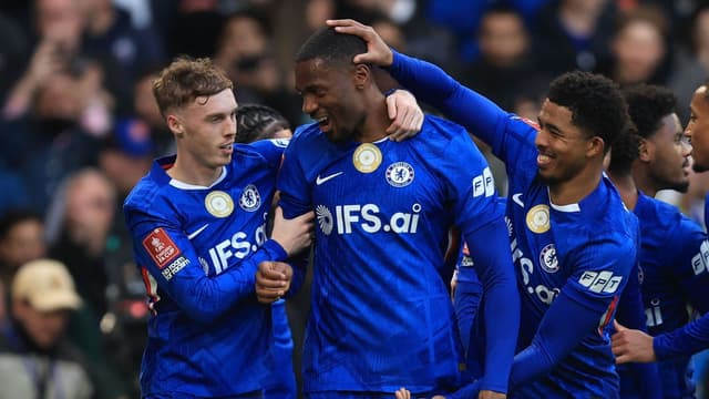 chelsea-thrash-port-vale-by-seven-to-storm-into-fa-cup-semi-finals