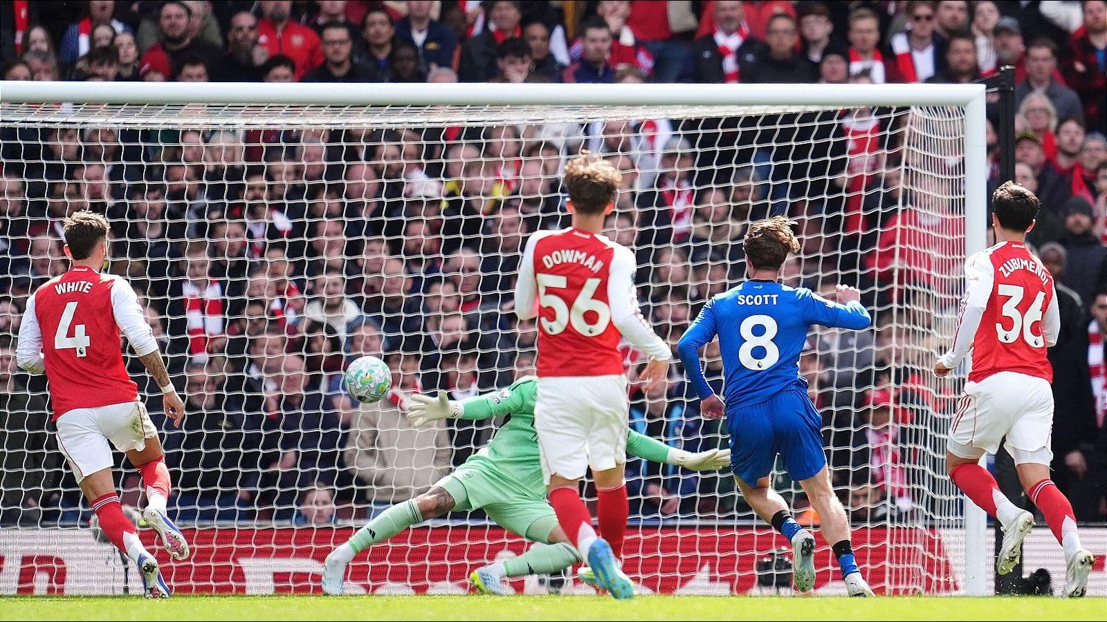 Alex Scott scores winner as Bournemouth dent Arsenal's title charge