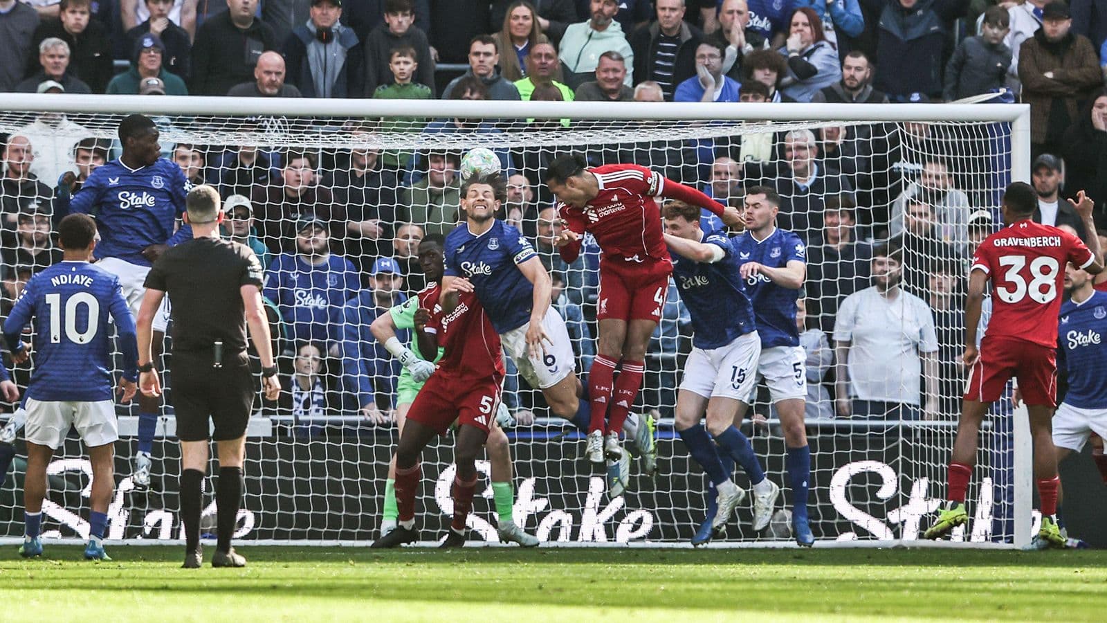 Liverpool snatch late winner at rivals Everton to boost Champions League hopes