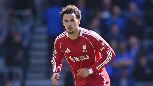 arne-slot-curtis-jones-not-afraid-to-be-played-out-of-position-for-liverpool-1