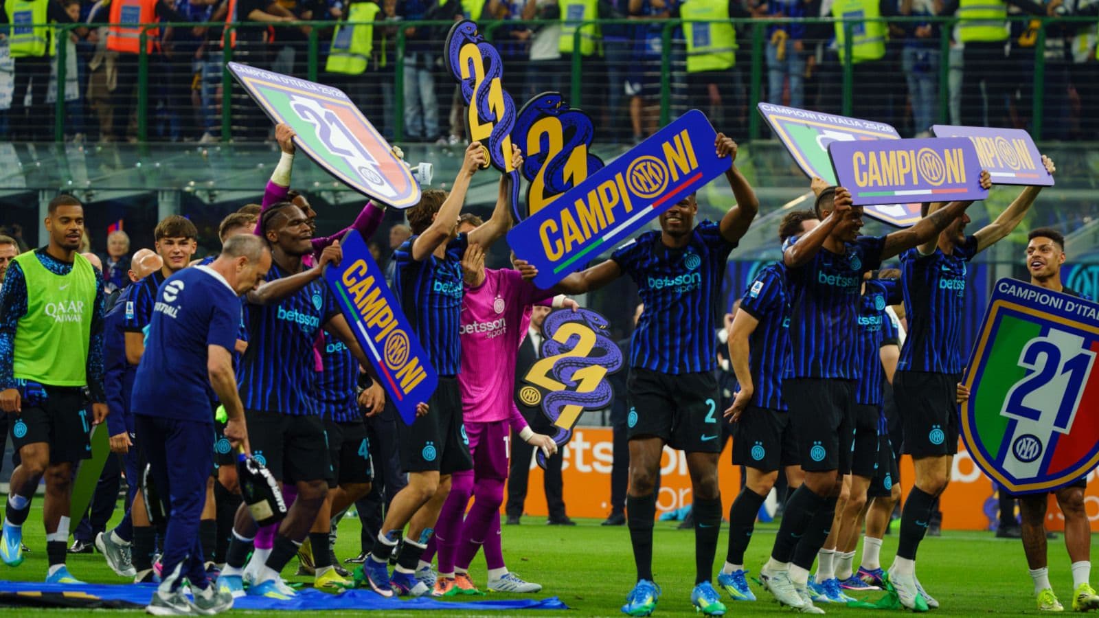 Lautaro Martinez hails manager Cristian Chivu after Inter Milan seal Serie A title